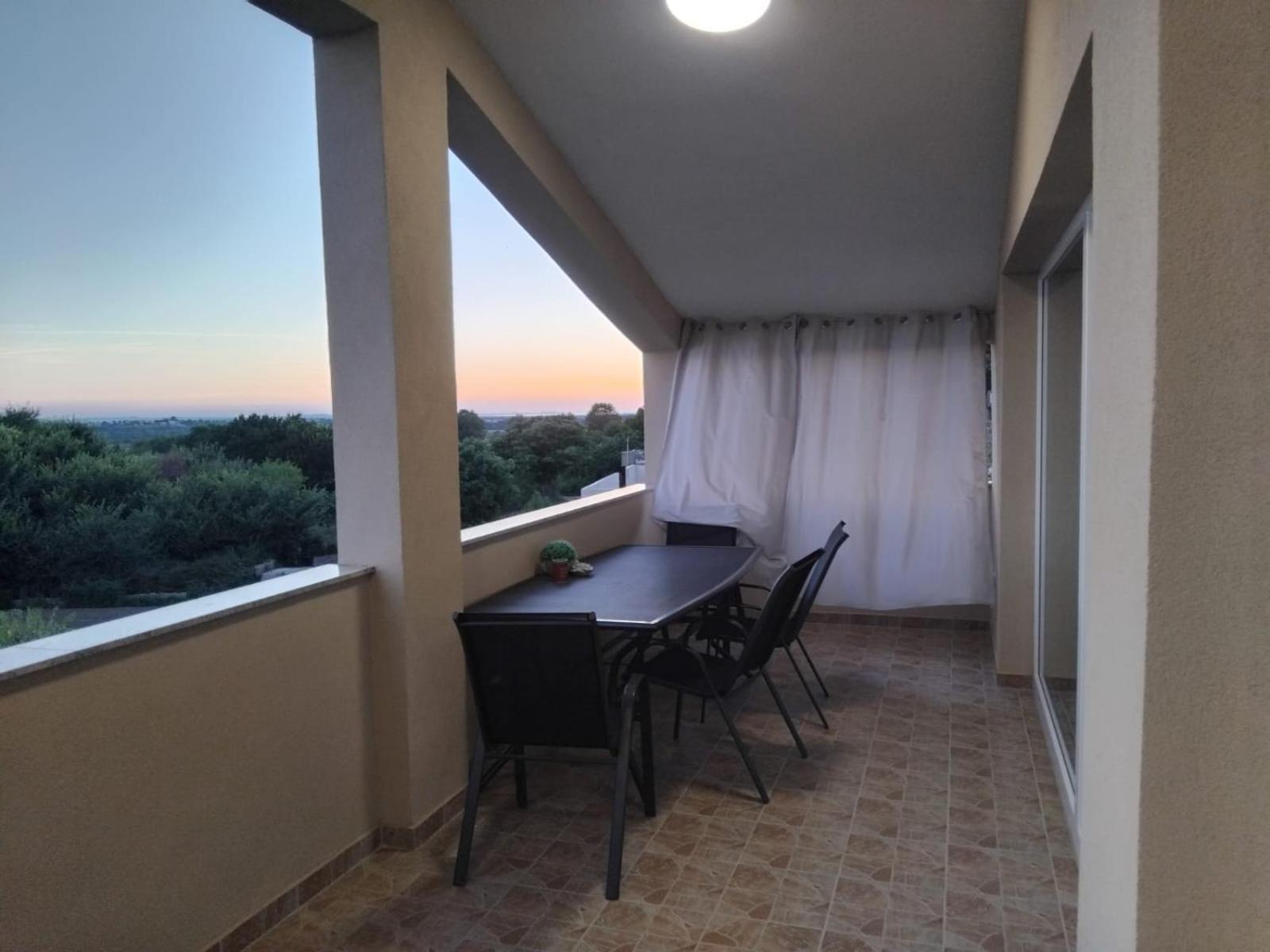 Apartman Zdravka Policnik Exterior photo